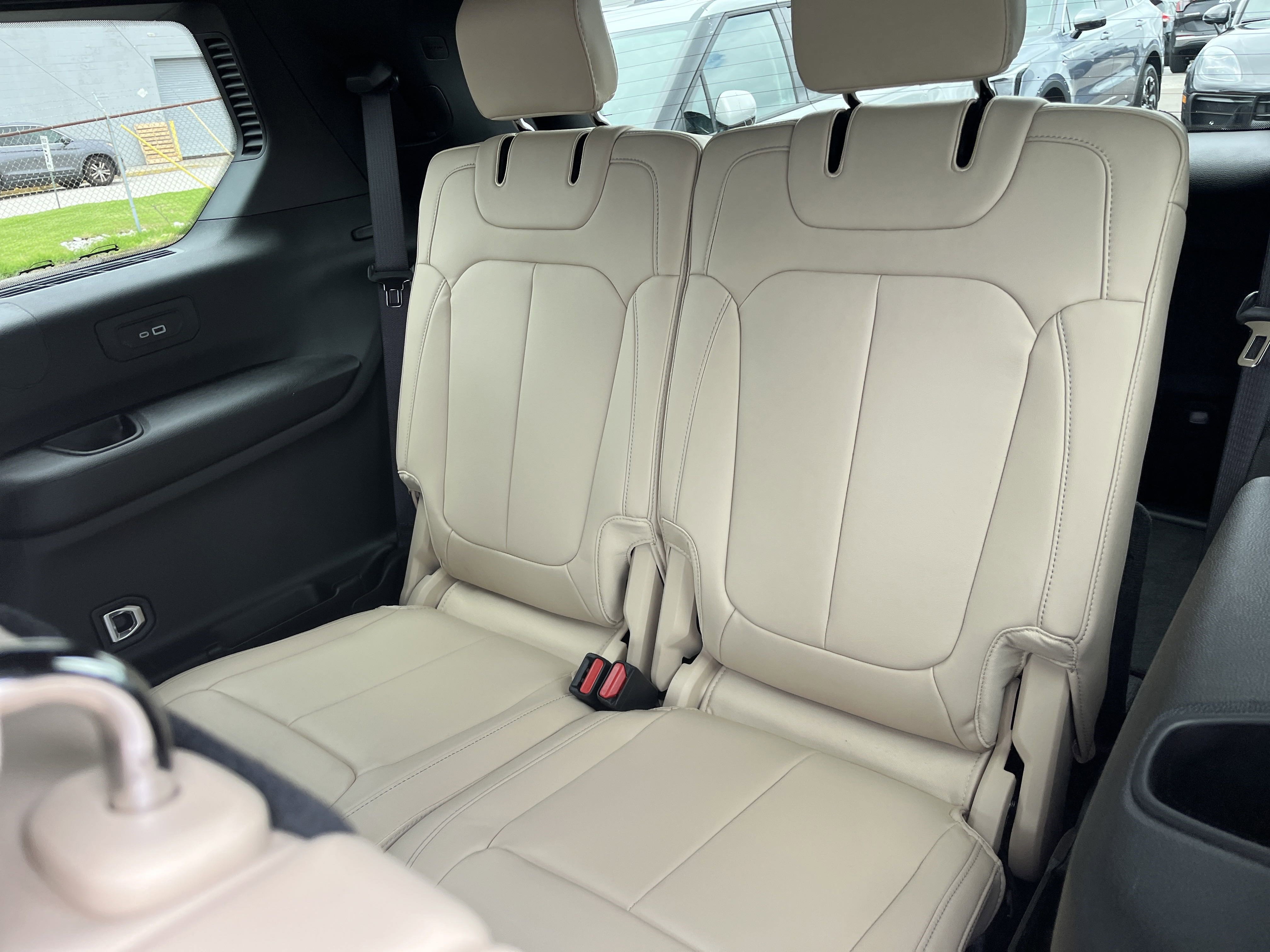 New 2025 Jeep Grand Cherokee L Limited w/ Black Appearance Package image 7