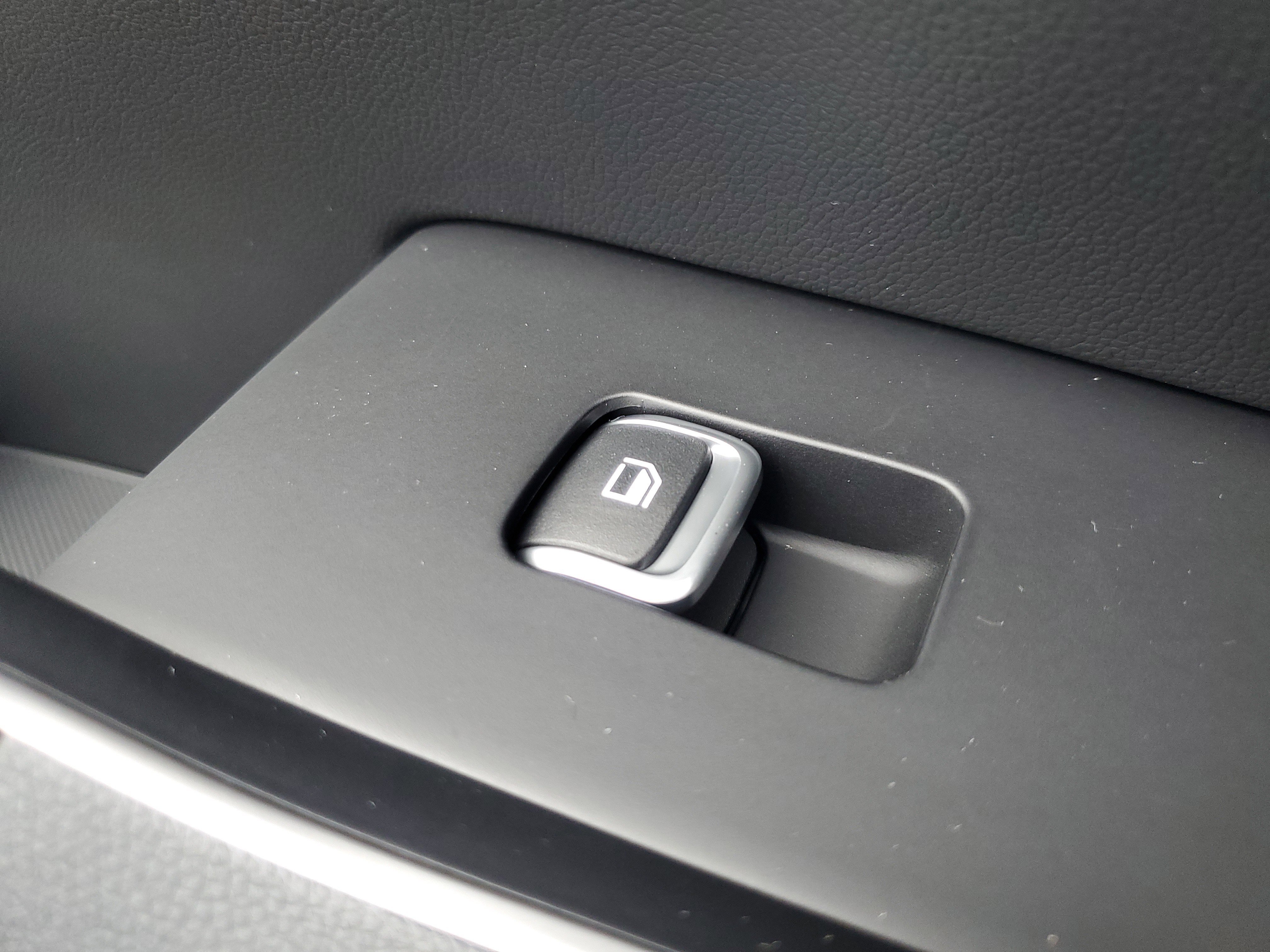 New 2026 Kia Sorento S w/ S Panoramic Sunroof Package image 14