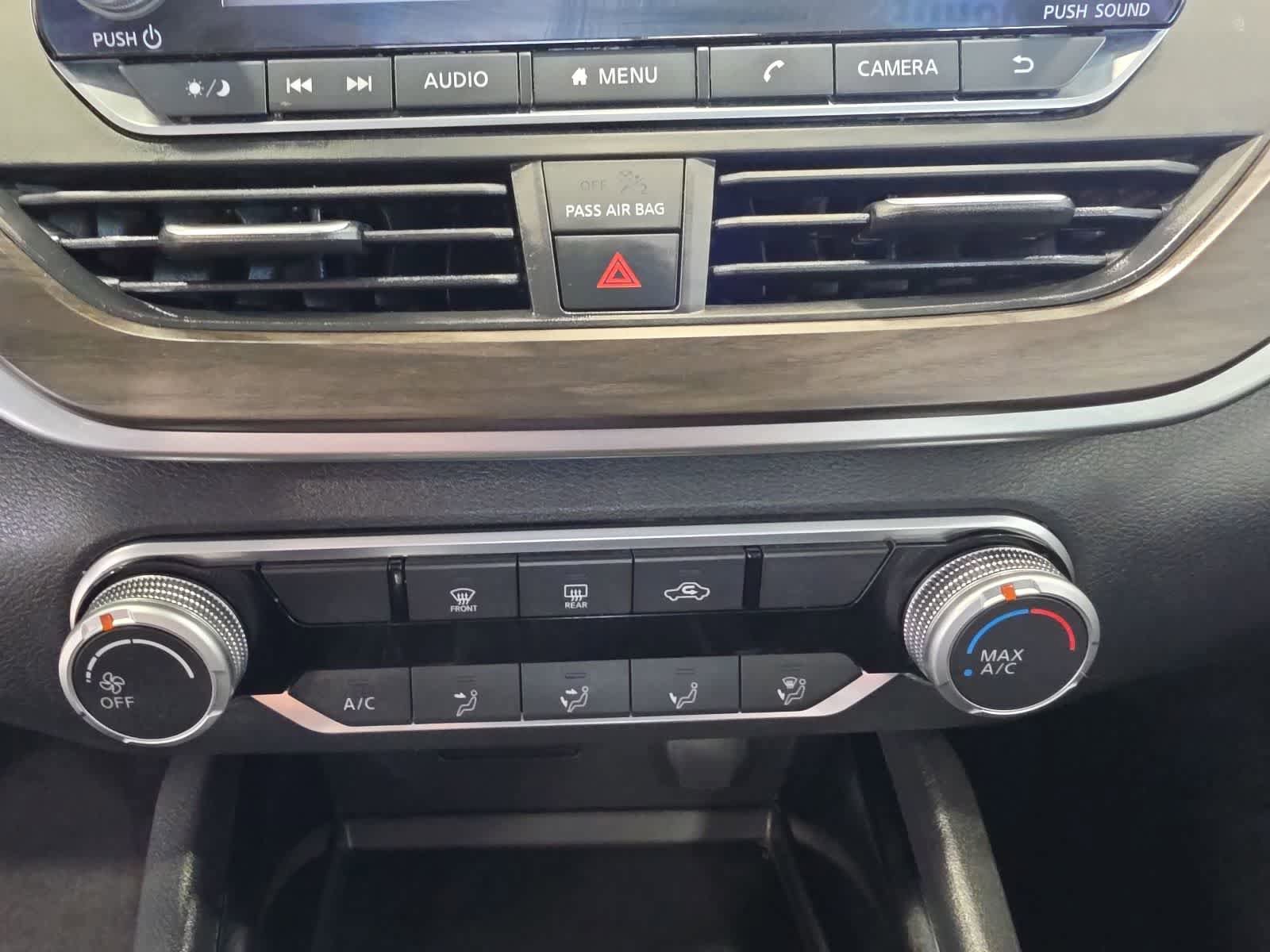 Used 2024 Nissan Altima 2.5 SV FWD image 24