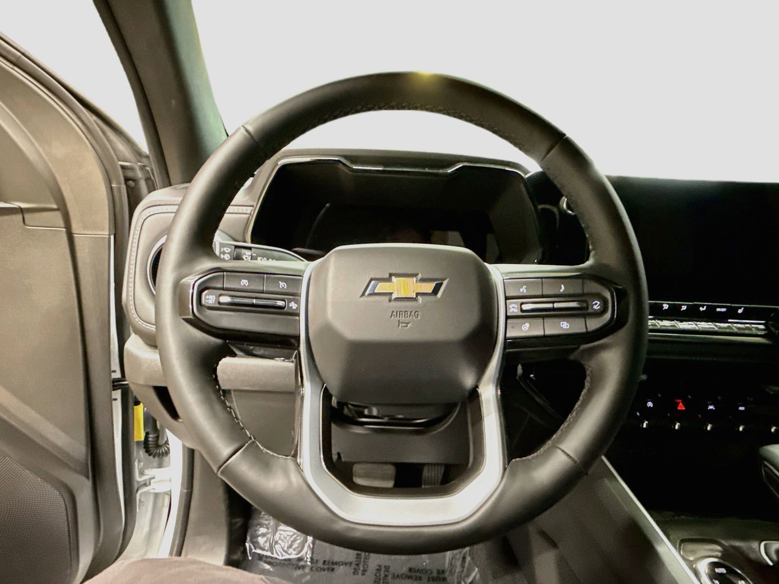 Used 2024 Chevrolet Colorado LT w/ LT Convenience Package III AWD/4WD image 14