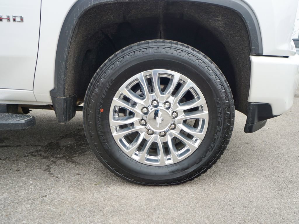 Used 2020 Chevrolet Silverado 2500 High Country w/ Z71 Off-Road Package image 12