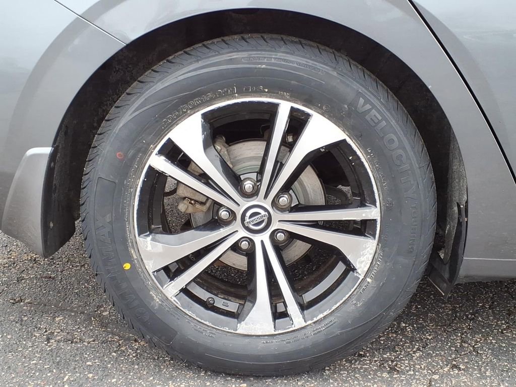 Used 2020 Nissan Sentra SV w/ Lighting Package image 4