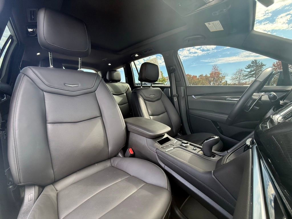 Certified 2024 Cadillac XT6 Sport w/ LPO, Floor Liner Package image 22