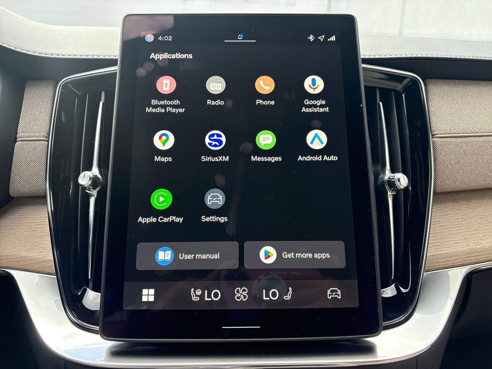 New 2026 Volvo XC90 B6 Plus w/ Protection Package Premier image 19