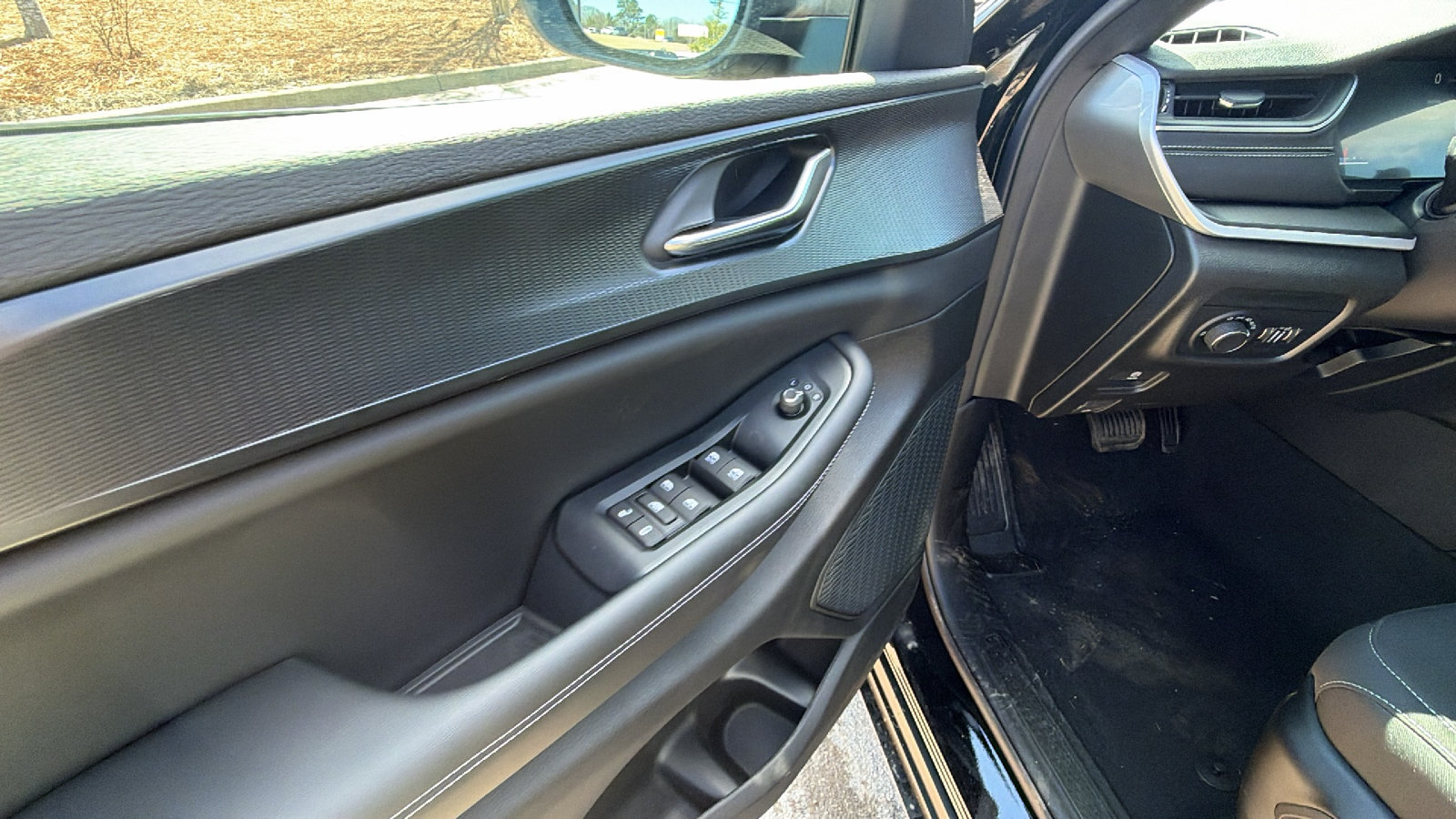 New 2026 Jeep Grand Cherokee Laredo X RWD image 15