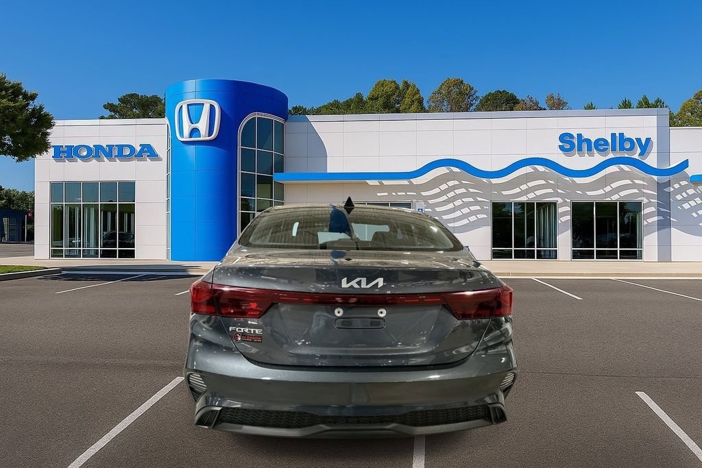 Used 2023 Kia Forte LXS image 7