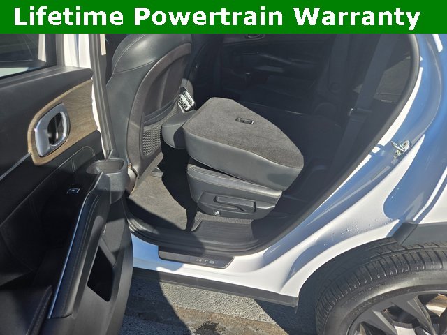 Used 2021 Kia Sorento SX Prestige image 19