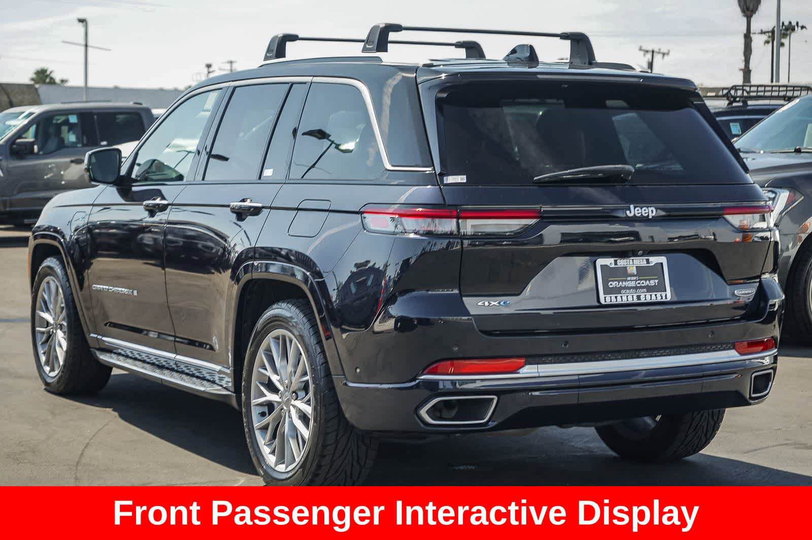 Used 2022 Jeep Grand Cherokee Summit w/ Luxury Tech Group V AWD/4WD image 6