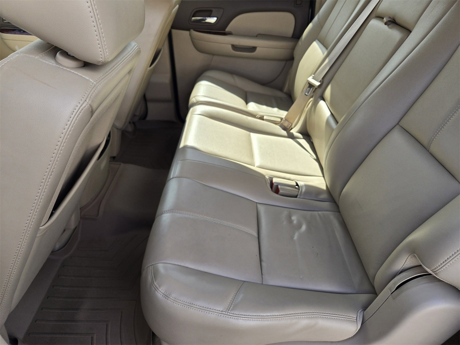 Used 2014 GMC Yukon XL SLT image 28