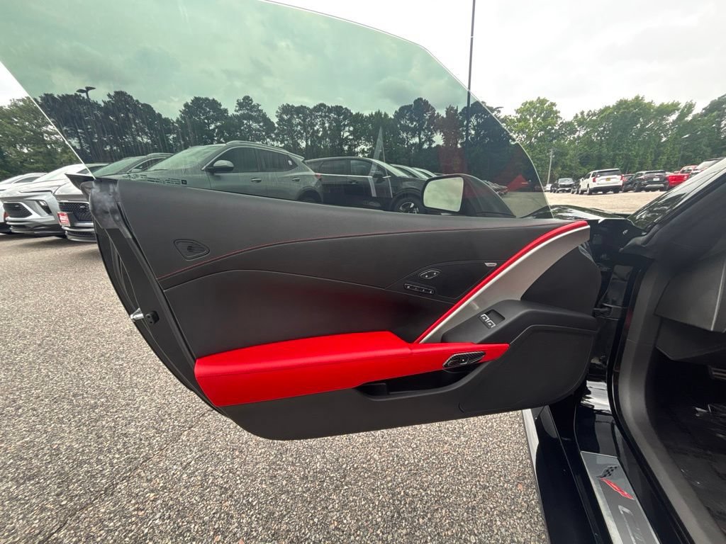 Used 2019 Chevrolet Corvette Z06 RWD image 11