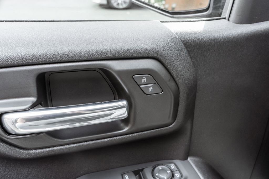 Used 2025 Chevrolet Silverado 1500 W/T RWD image 14