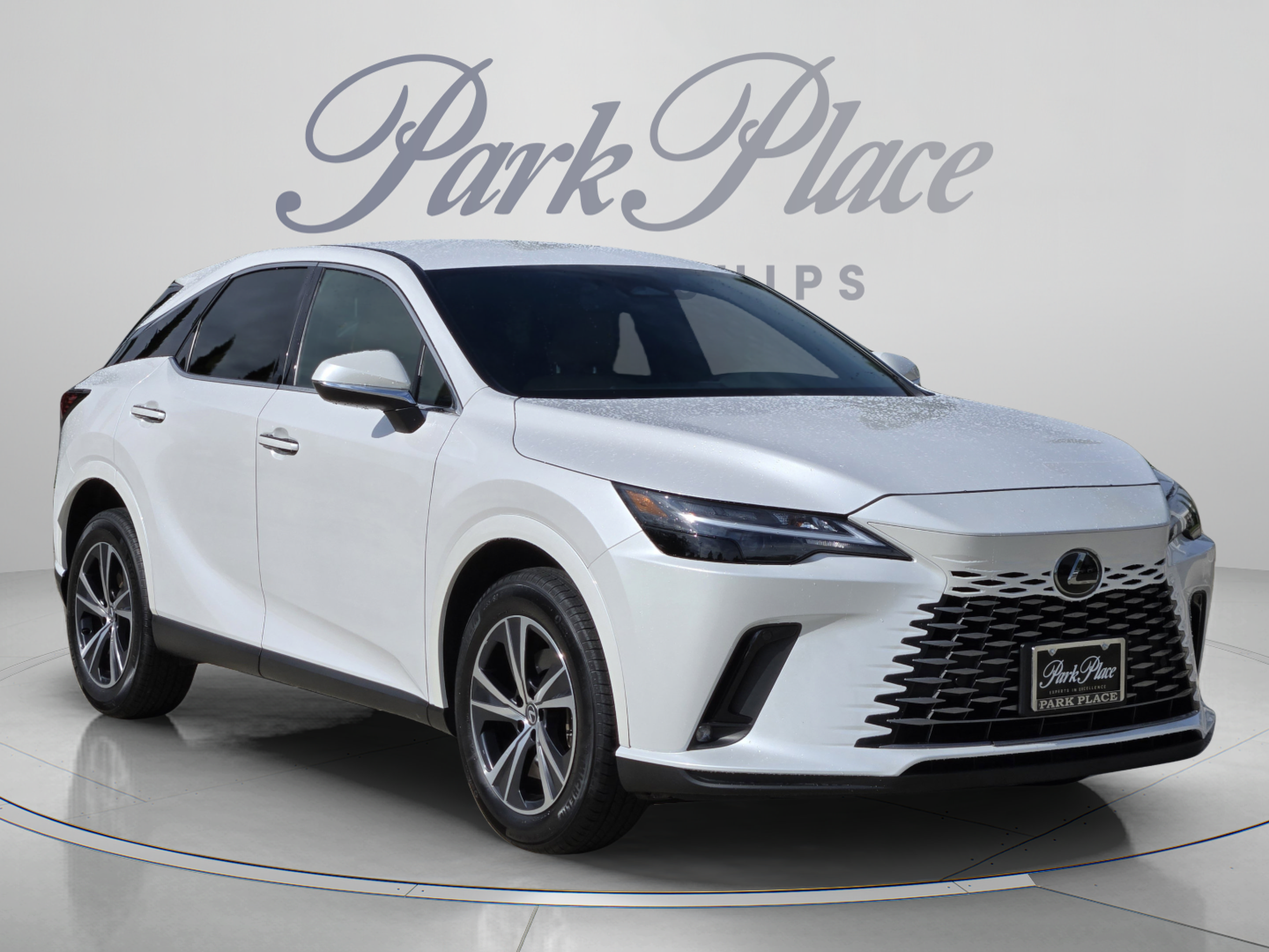 Used 2025 Lexus RX 350 FWD w/ Technology Package image 7