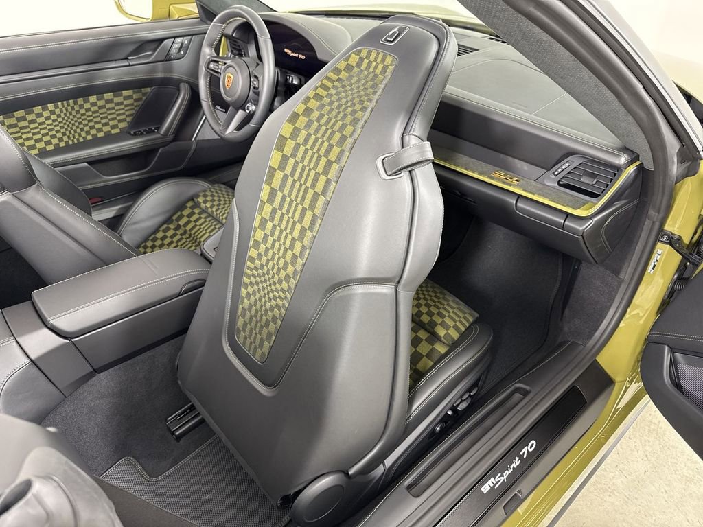 New 2026 Porsche 911 GTS image 25