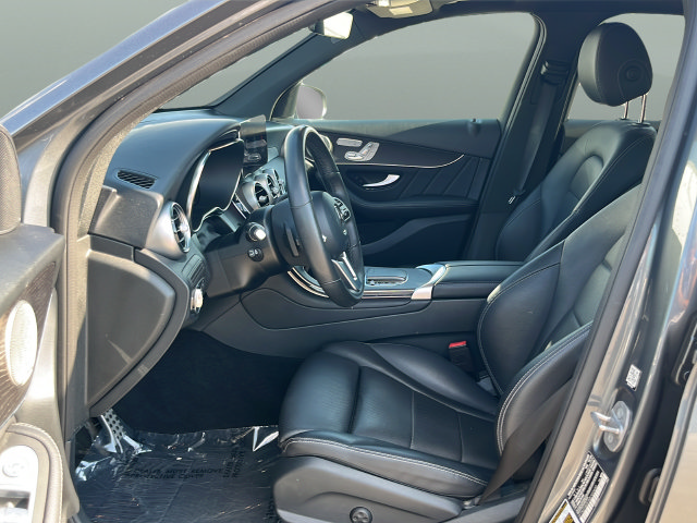 Used 2021 Mercedes-Benz GLC 300 4MATIC image 21