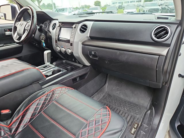 Used 2016 Toyota Tundra SR5 w/ SR5 Upgrade Package RWD image 20