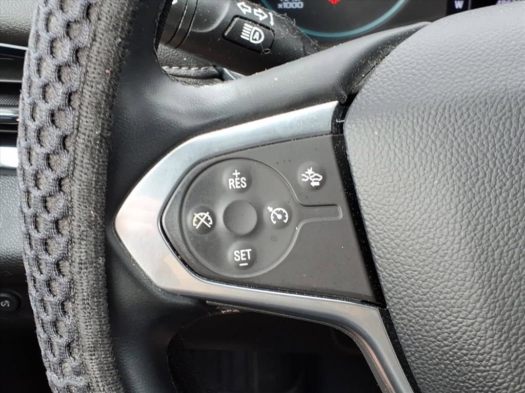 Used 2023 Chevrolet Traverse LT w/ LPO, Floor Liner Package image 12