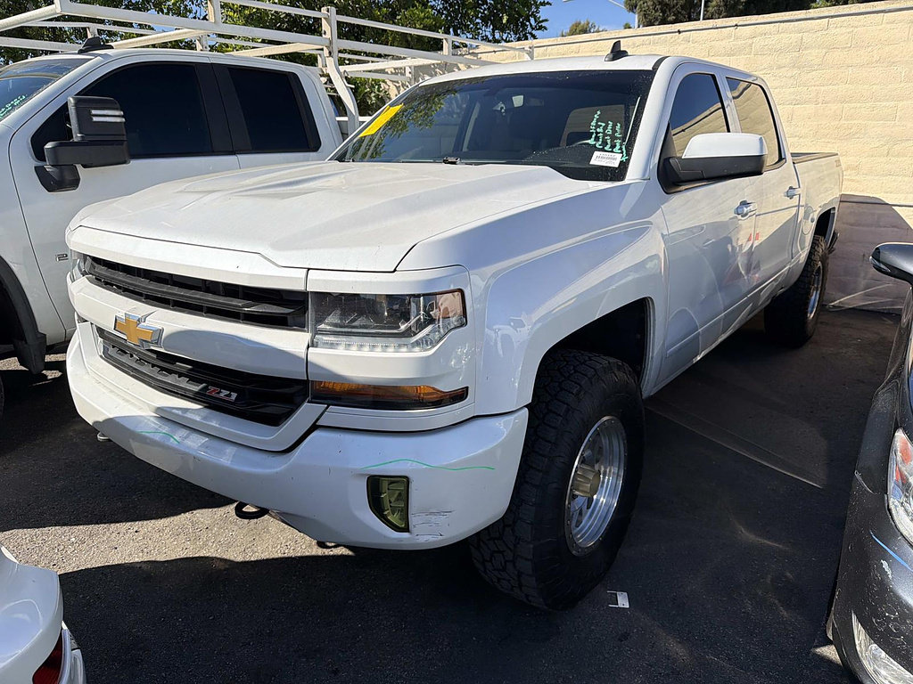 Used 2018 Chevrolet Silverado 1500 LT w/ All Star Edition AWD/4WD image 2