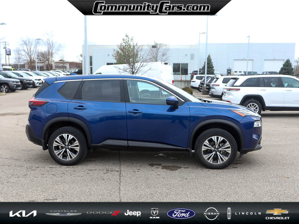 Used 2023 Nissan Rogue SV image 8