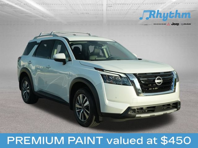 Used 2025 Nissan Pathfinder SL