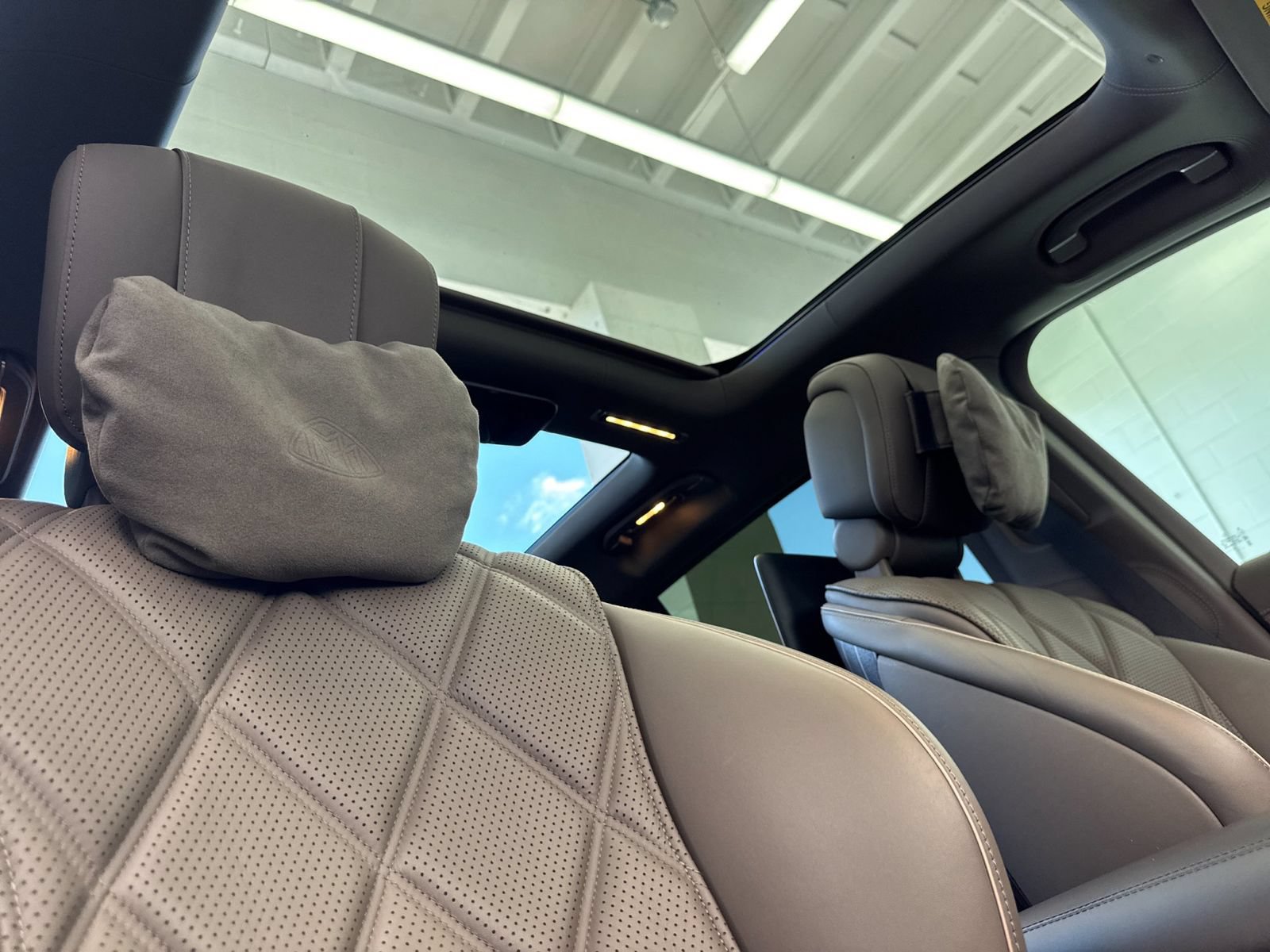 Used 2024 Mercedes-Benz Maybach EQS 680 4MATIC image 20