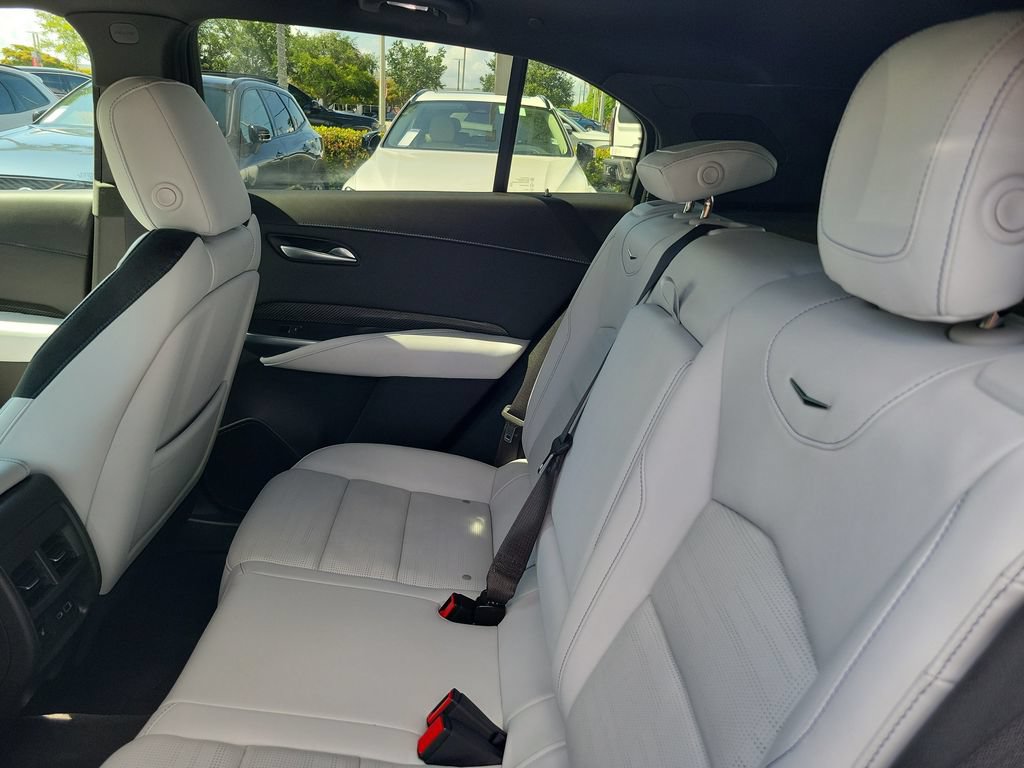 Used 2024 Cadillac XT4 Sport FWD image 12