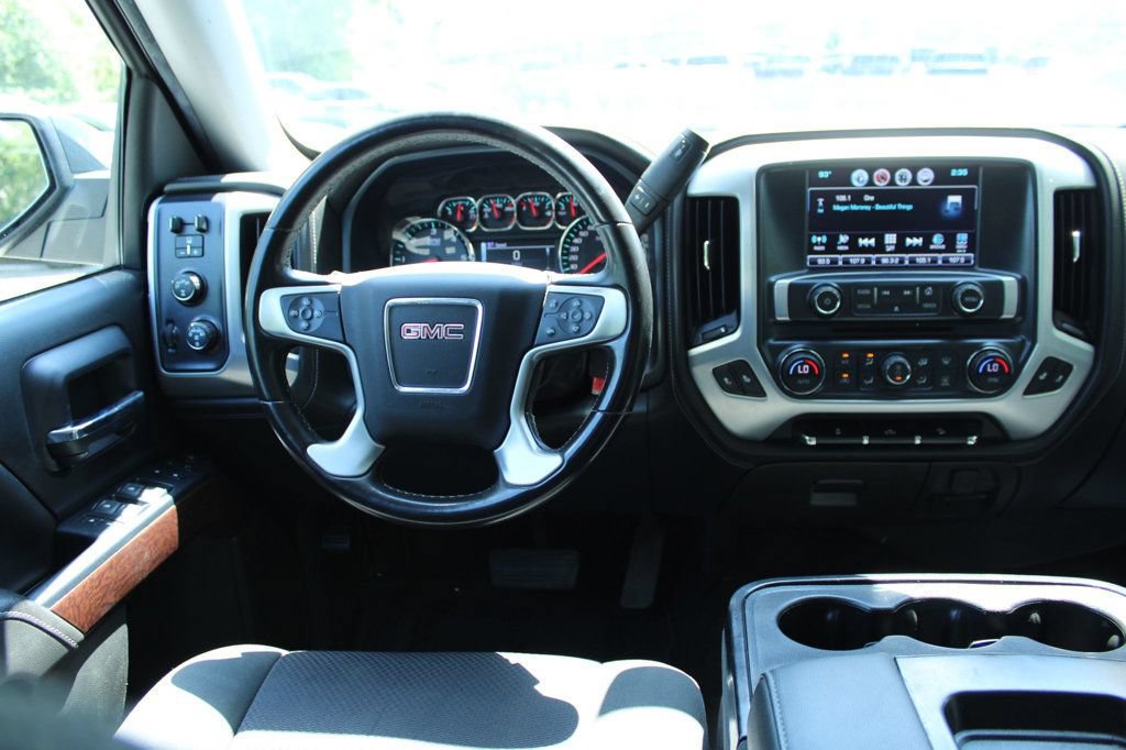 Used 2018 GMC Sierra 1500 SLE w/ SLE Value Package AWD/4WD image 12