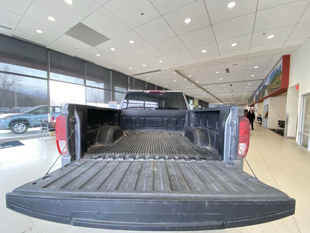 Used 2020 GMC Sierra 1500 SLE w/ X31 Off-Road Package AWD/4WD image 24