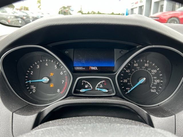 Used 2015 Ford Focus SE FWD image 26