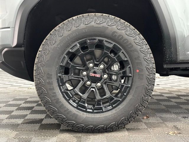 New 2026 GMC Canyon Elevation w/ Convenience Package image 15