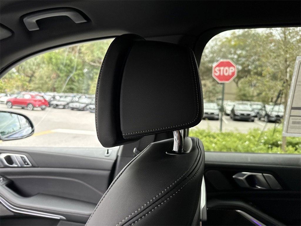 Used 2026 BMW X5 M60i image 17