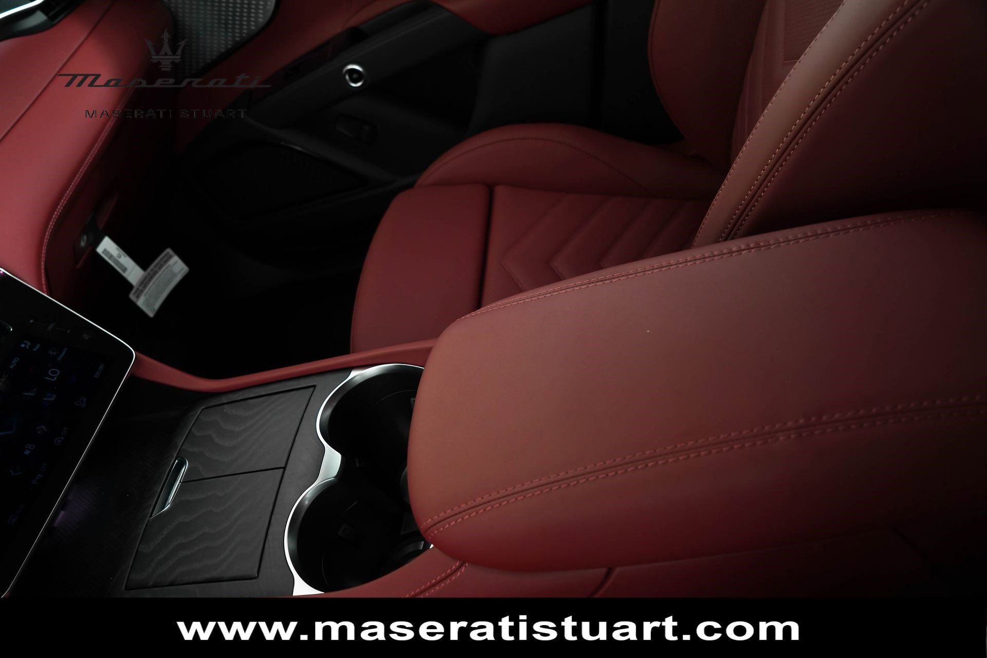 New 2025 Maserati Grecale Modena AWD/4WD image 32