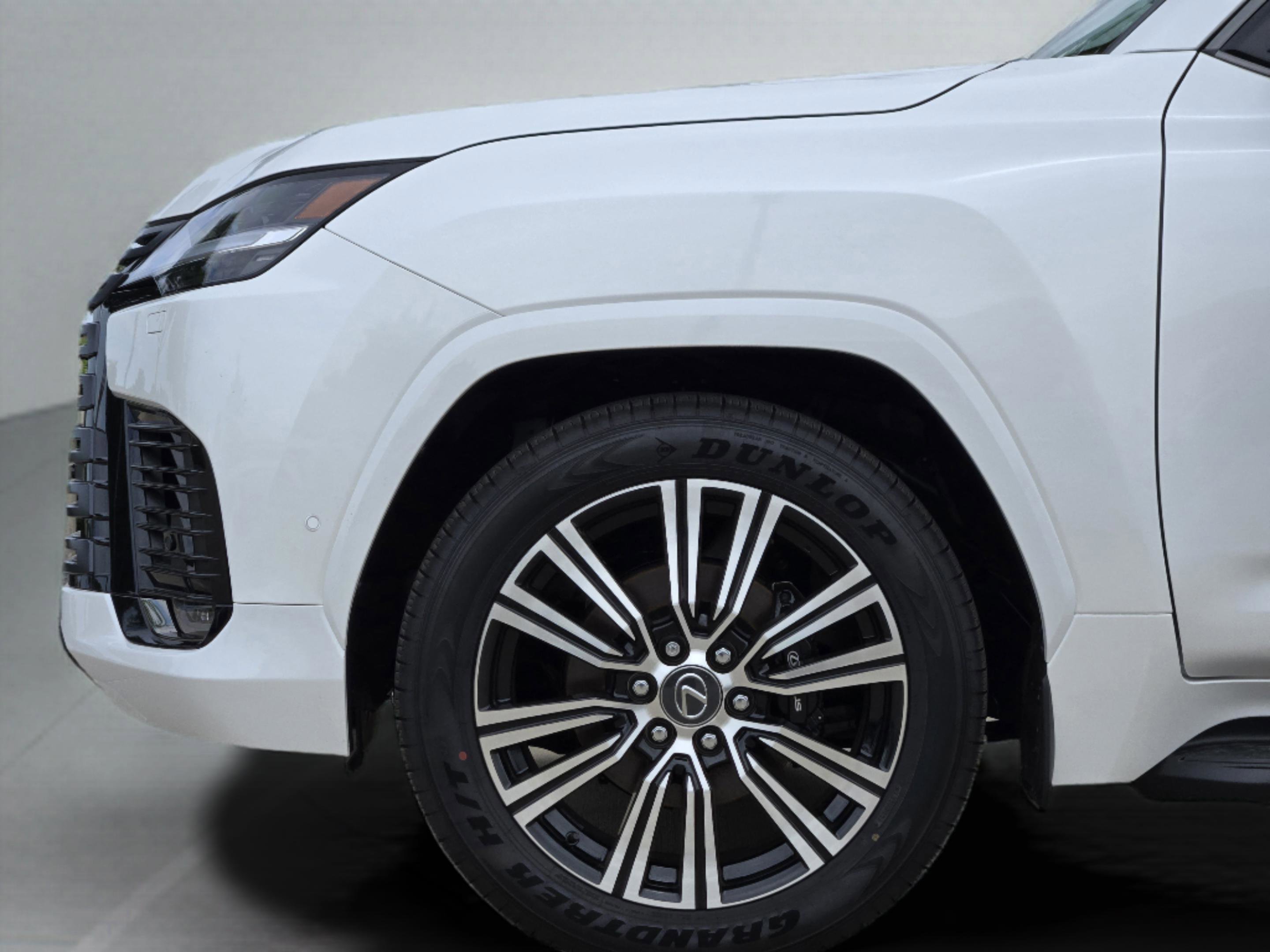 New 2026 Lexus LX 700h Luxury AWD/4WD image 22