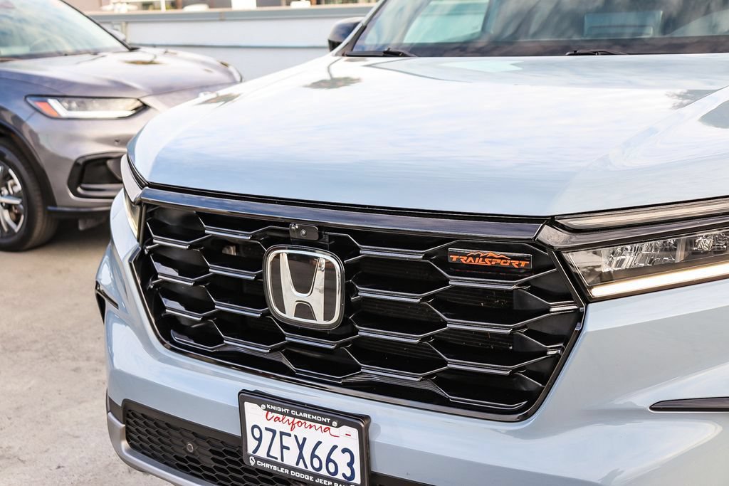 Used 2024 Honda Pilot TrailSport image 6
