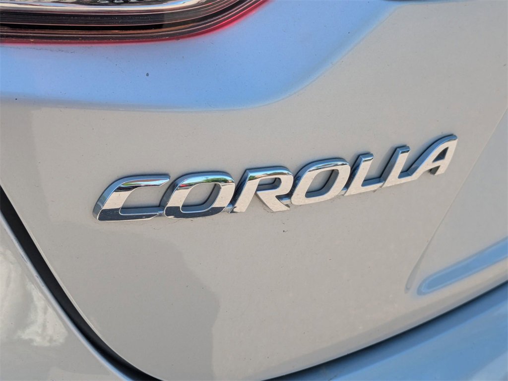 Used 2021 Toyota Corolla LE image 25