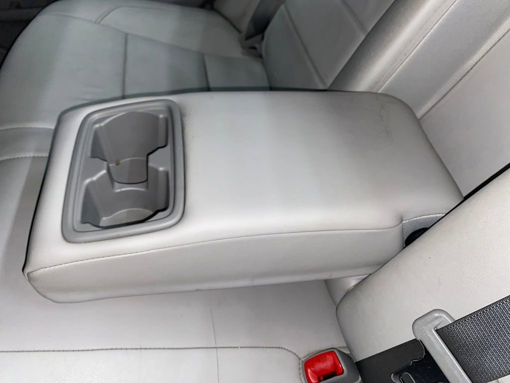 Used 2015 Toyota Camry XLE w/ Moonroof Package FWD image 16