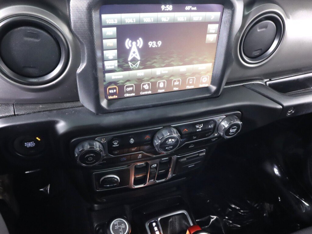 Used 2023 Jeep Wrangler Unlimited w/ Cold Weather Group AWD/4WD image 16