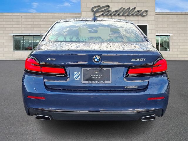 Used 2022 BMW 530i xDrive w/ Premium Package AWD/4WD image 5