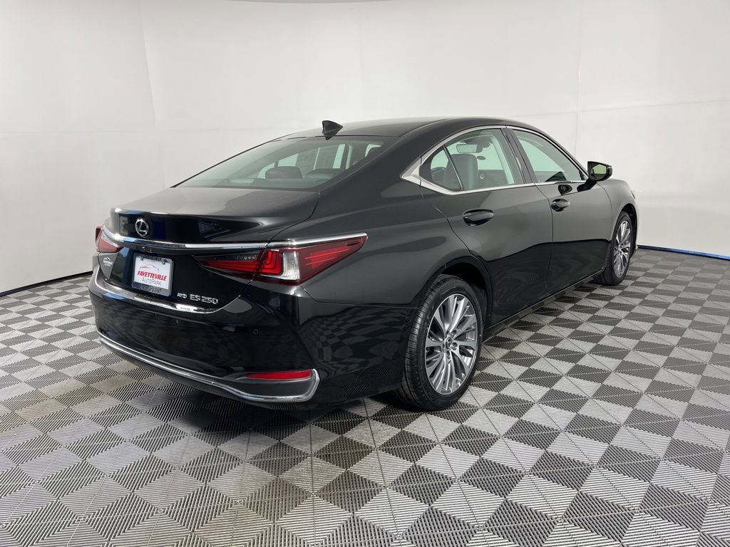 Used 2021 Lexus ES 250 w/ Premium Package AWD/4WD image 4