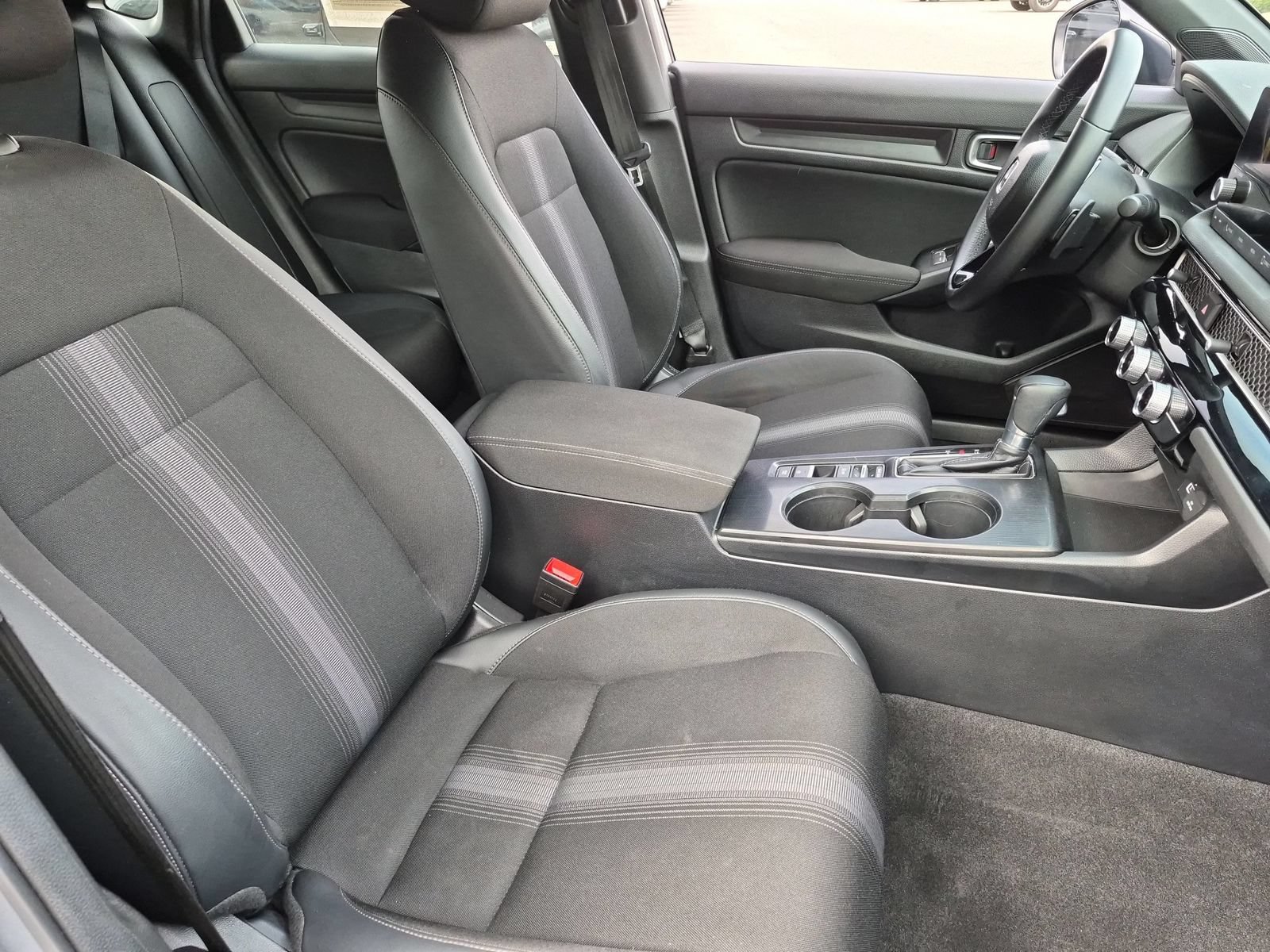 Used 2024 Honda Civic Sport image 29