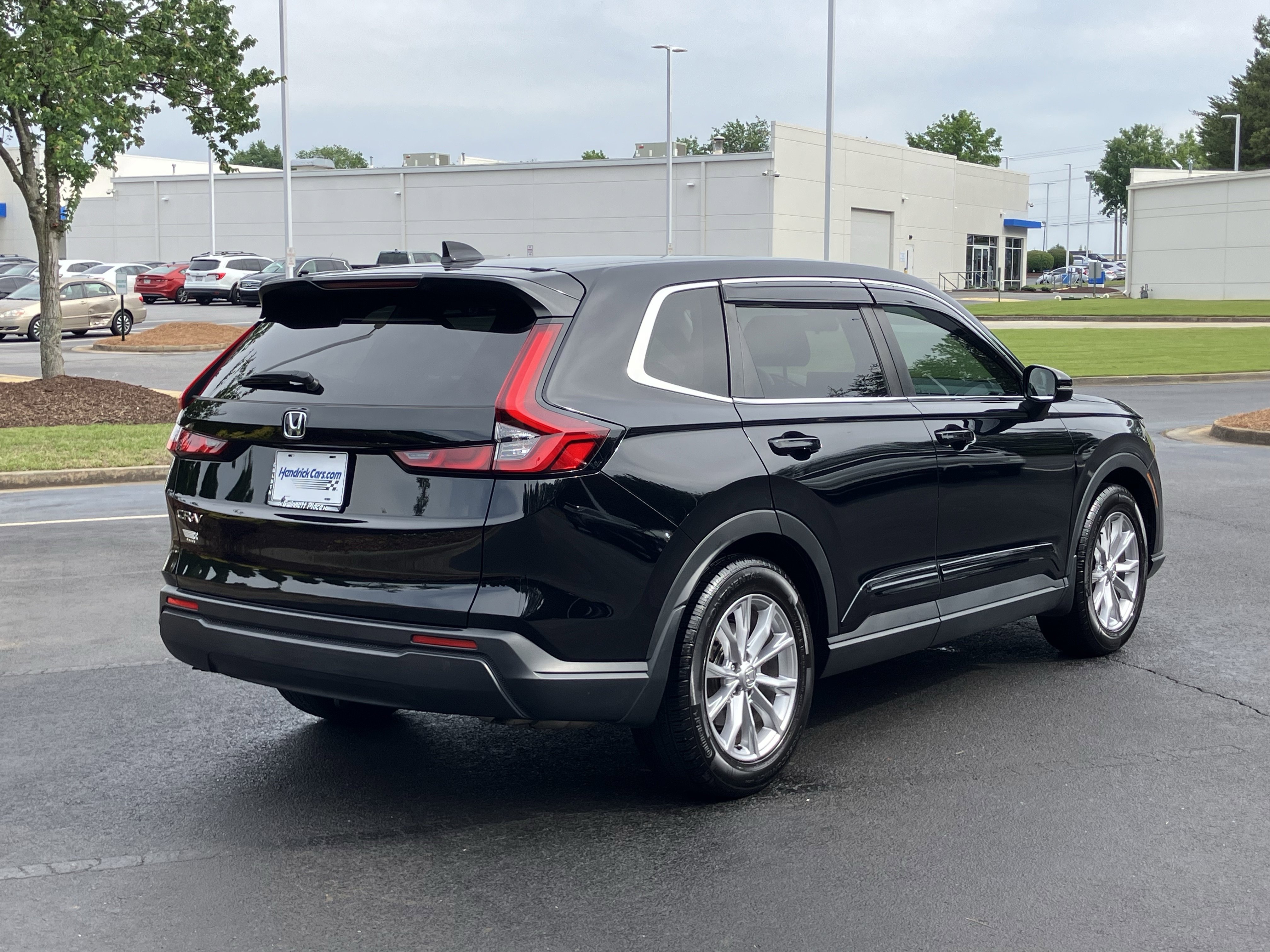 Used 2023 Honda CR-V EX image 10