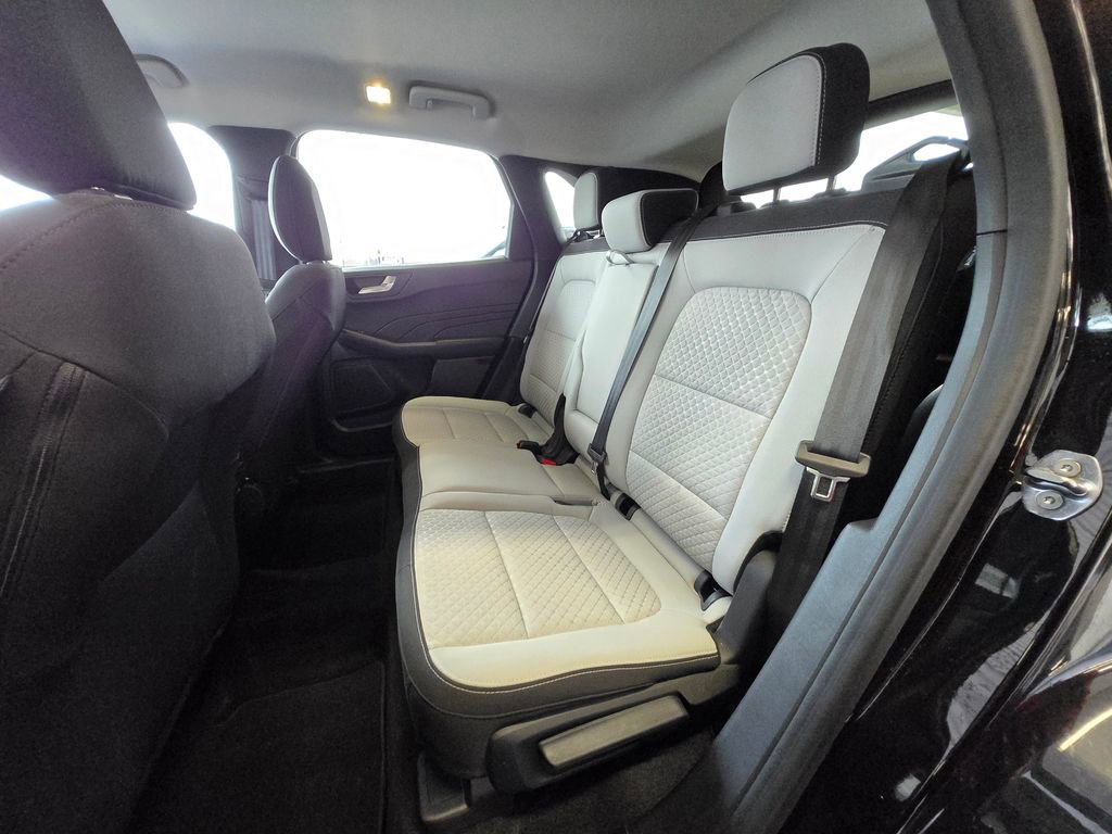 Used 2023 Ford Escape Active w/ Tech Pack #2 AWD/4WD image 21