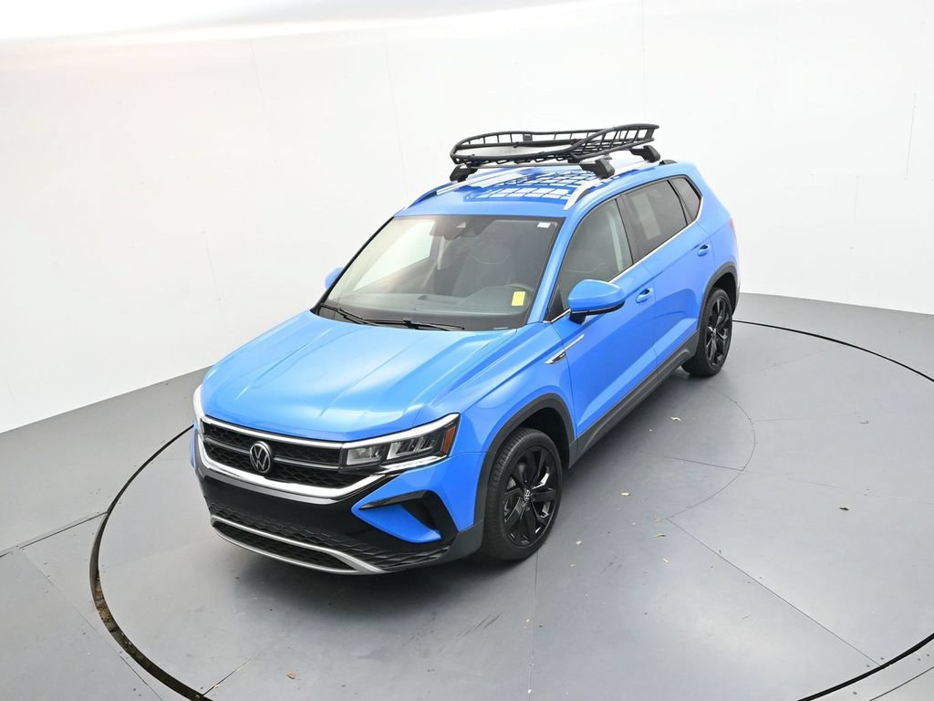 Used 2023 Volkswagen Taos SE w/ Black Wheel Package FWD image 18
