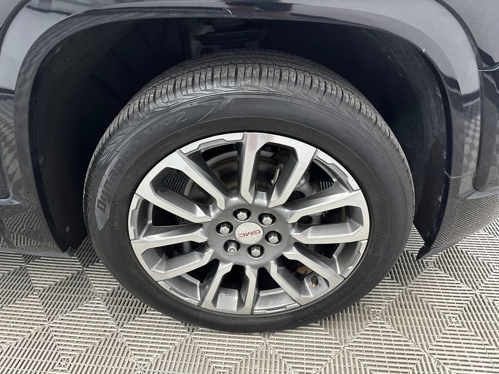 Used 2021 GMC Acadia Denali w/ Denali Technology Package FWD image 14