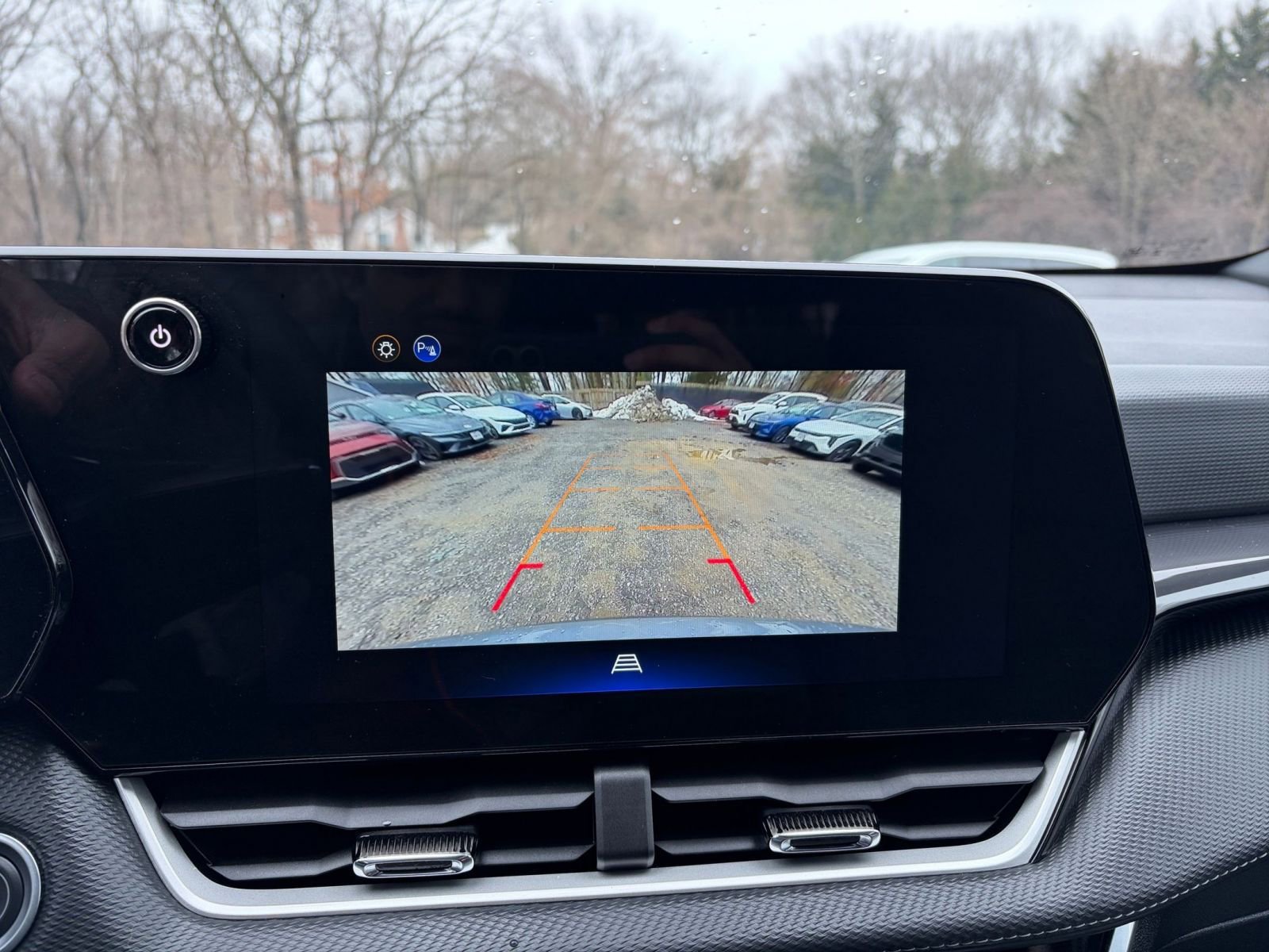Used 2025 Chevrolet Equinox LT FWD image 23