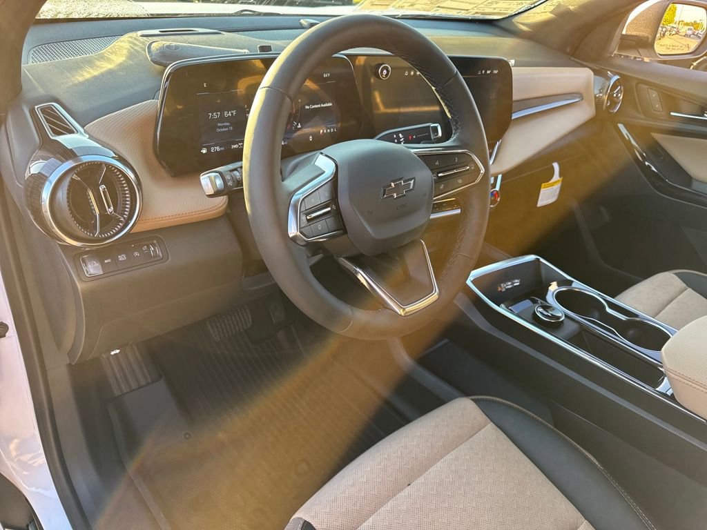 New 2026 Chevrolet Equinox ACTIV w/ Safety and Technology Package image 17