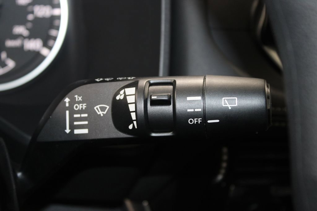 Used 2021 Nissan Rogue SV FWD image 37