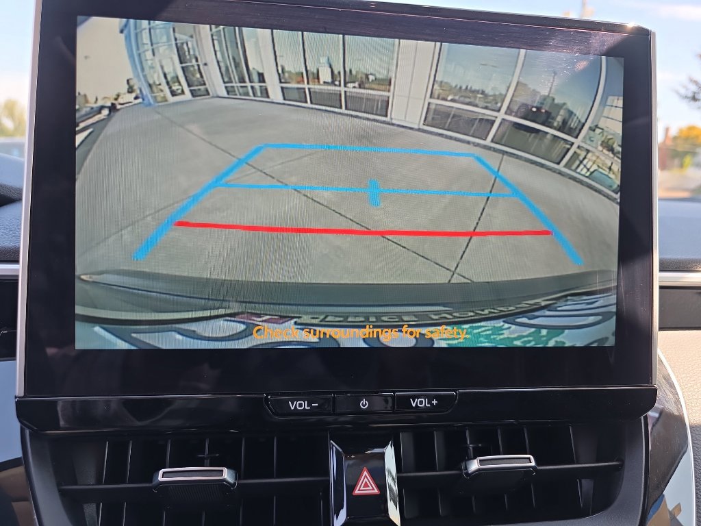 Used 2025 Toyota Corolla XLE image 25