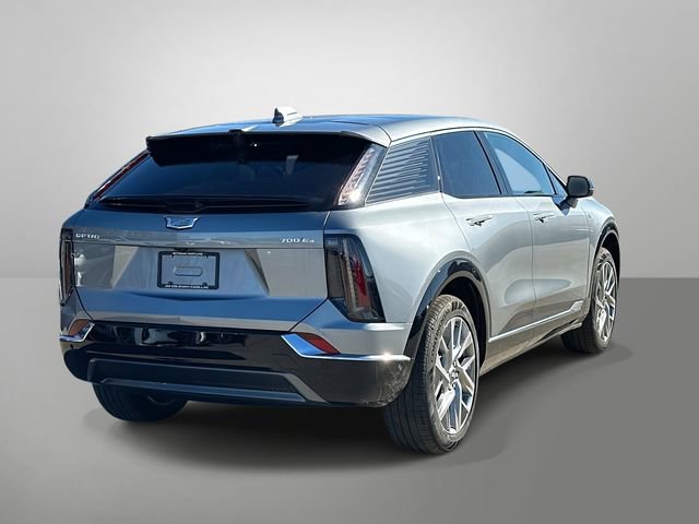 New 2026 Cadillac Optiq Luxury 1 image 14