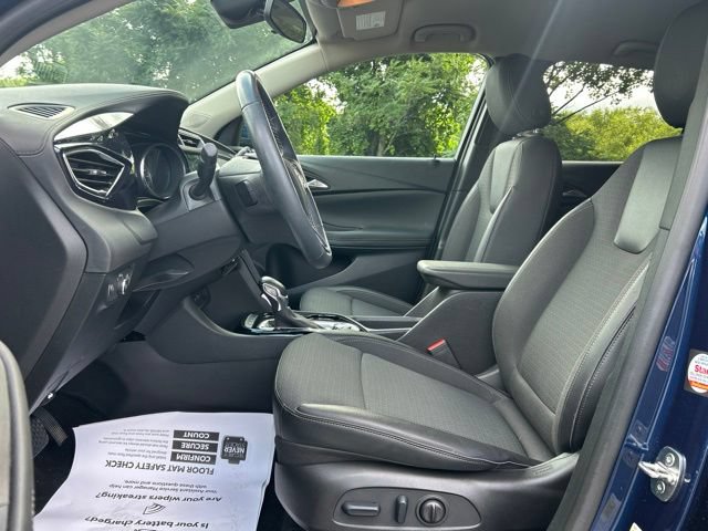 Used 2023 Buick Encore GX Preferred w/ Cold Weather Comfort Package AWD/4WD image 19