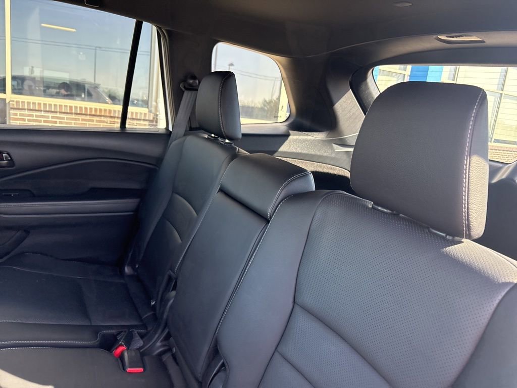Used 2023 Honda Passport EX-L image 40